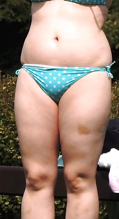 25P Horny women secretly photographed in open-air bath