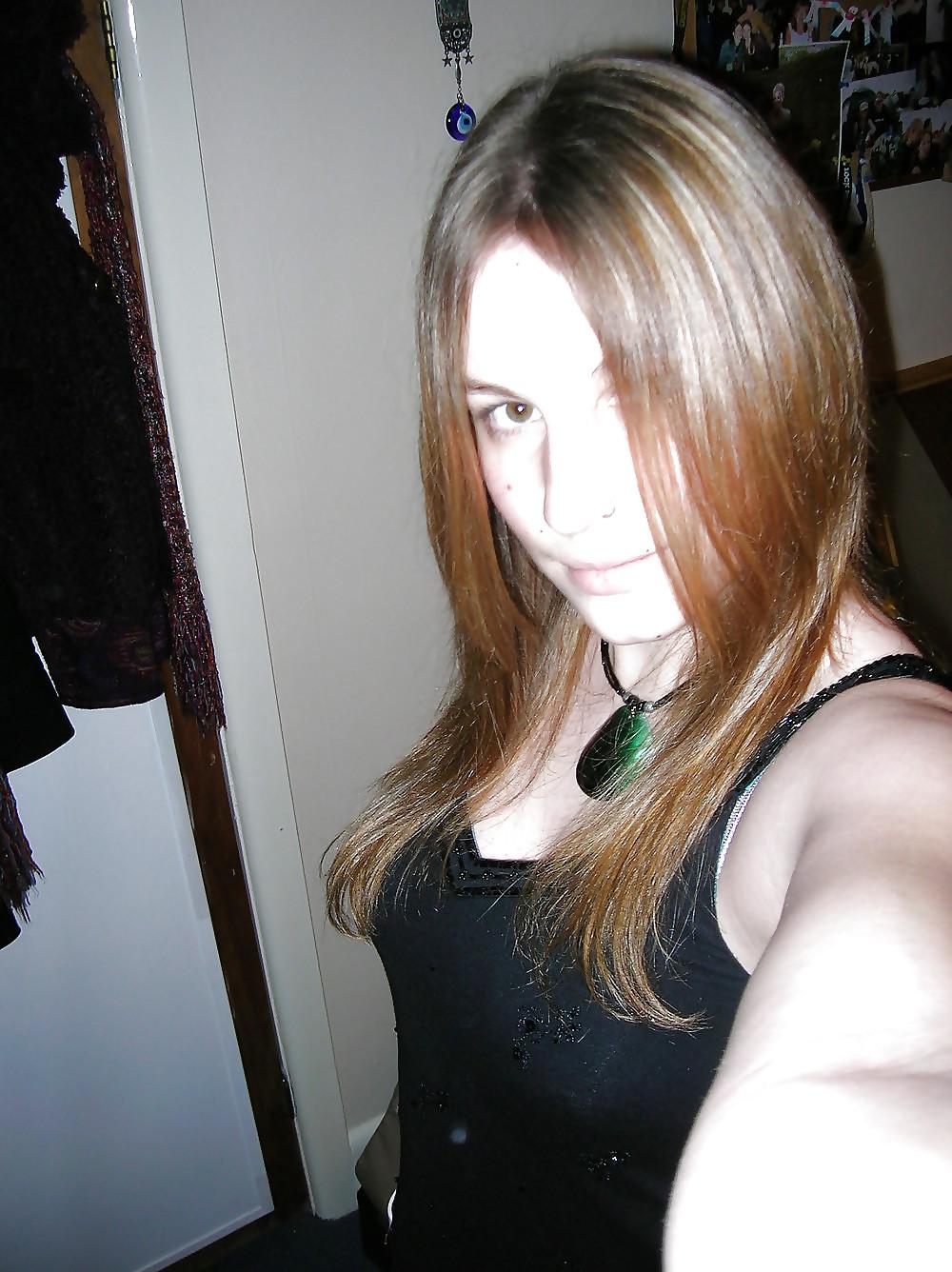 25P Pretty RedHead Amateur