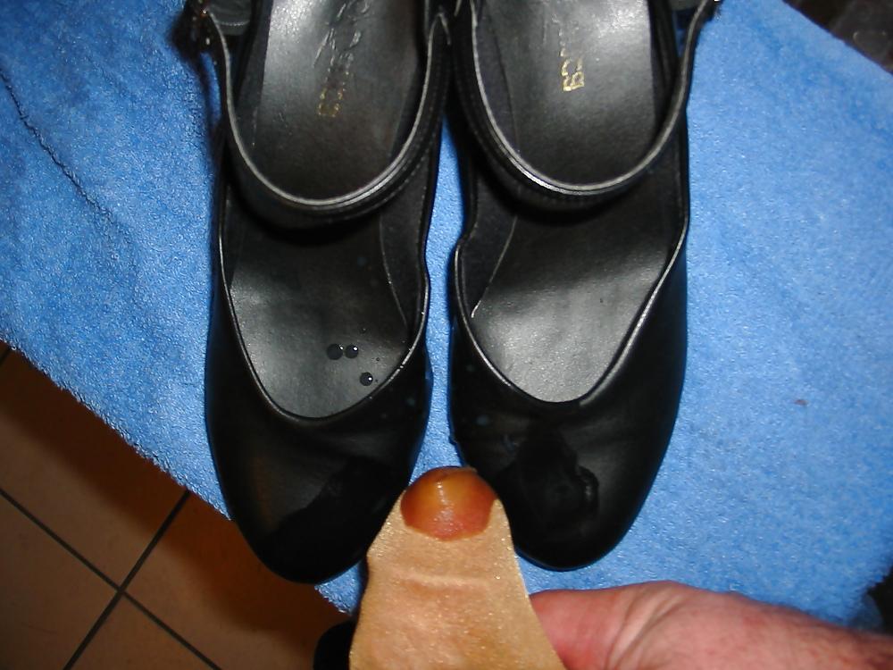 10P Cum on her Dancing Shoes