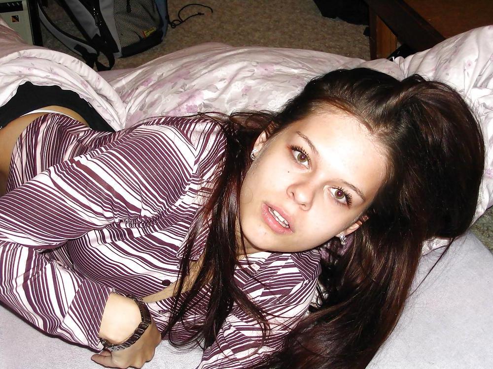 25P Pretty Amateur Brunette 34