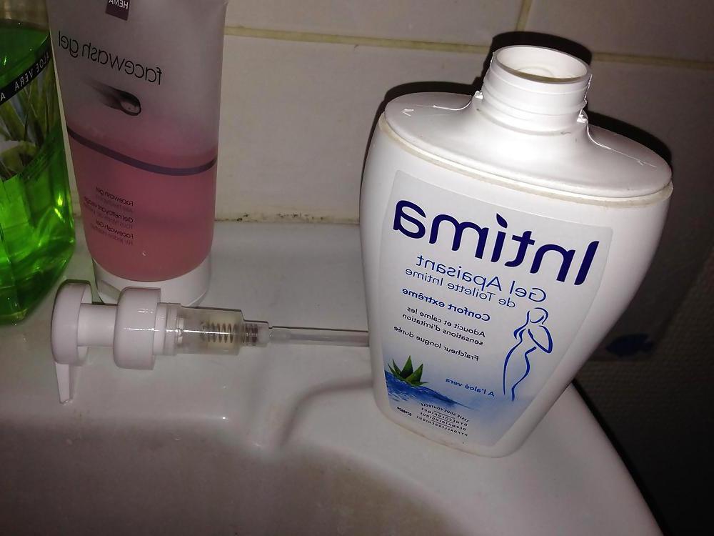 9P Cum on my Wife's Intimate frost and toothbrush