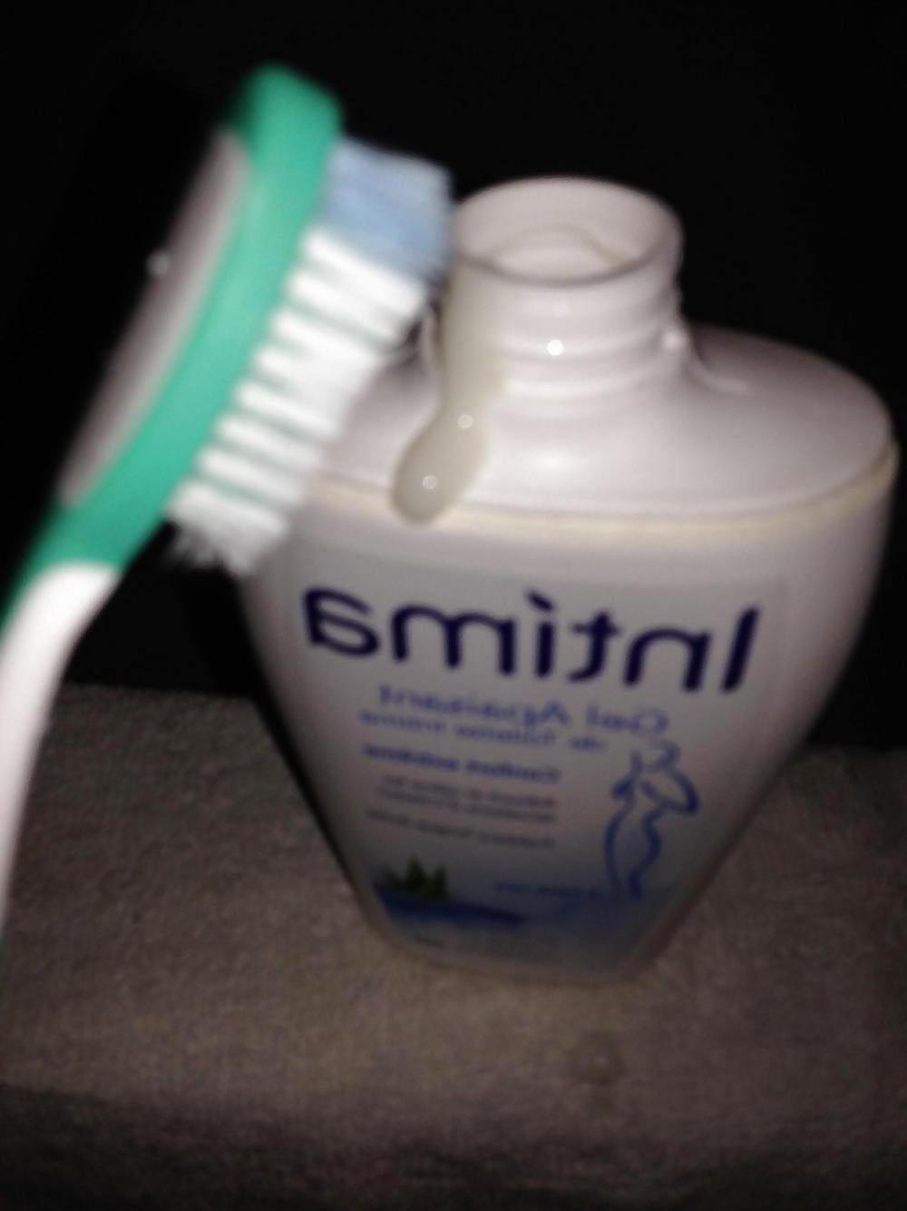9P Cum on my Wife's Intimate frost and toothbrush