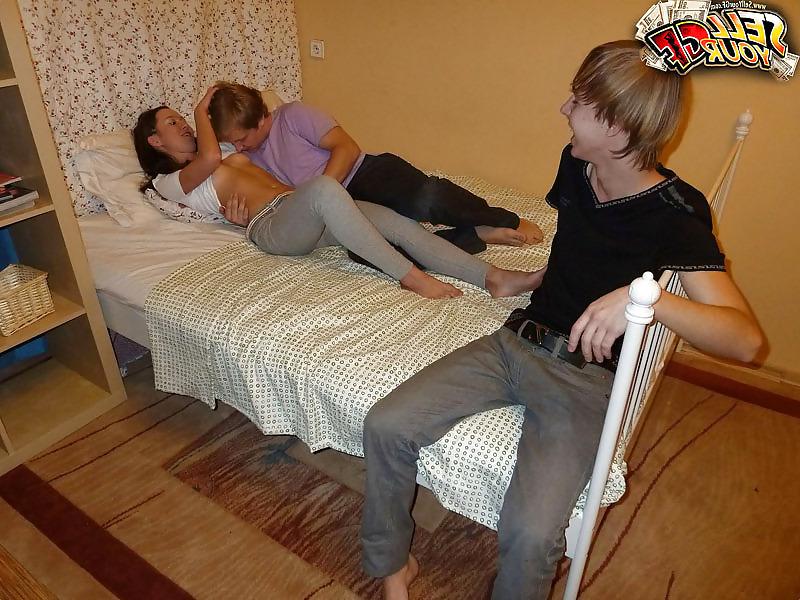 16P Sell Your GF - Babe was fucked by cash
