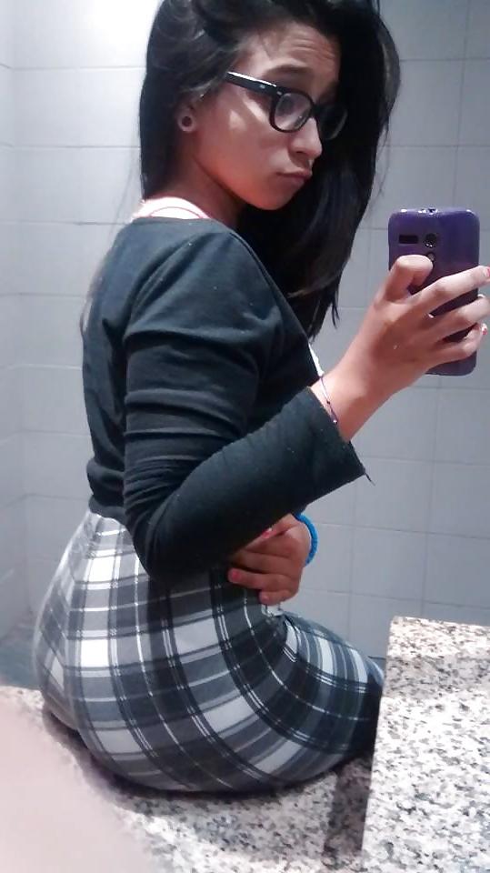 25P Latina-Facebook