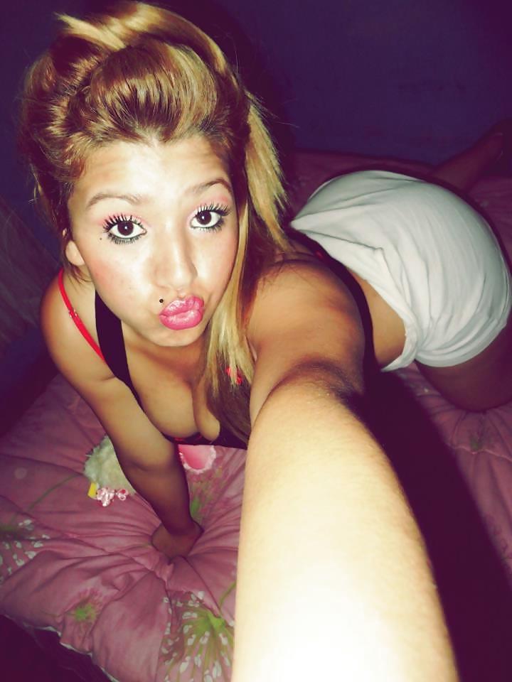 25P Latina-Facebook