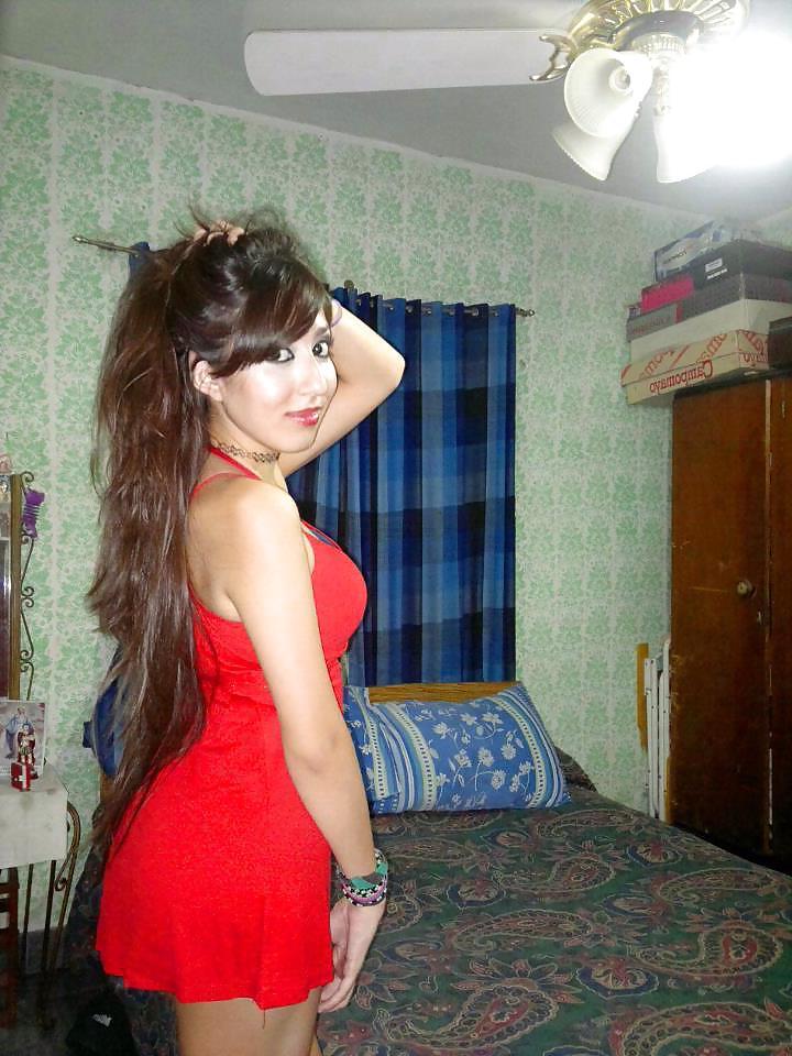 25P Latina-Facebook