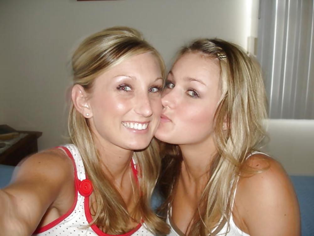 23P Pretty Amateur Typhanie 2
