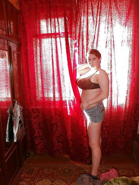 7P Chunky tits in bra 31