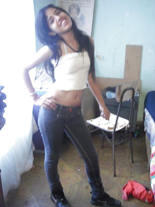 16P Valeria braces cocktease