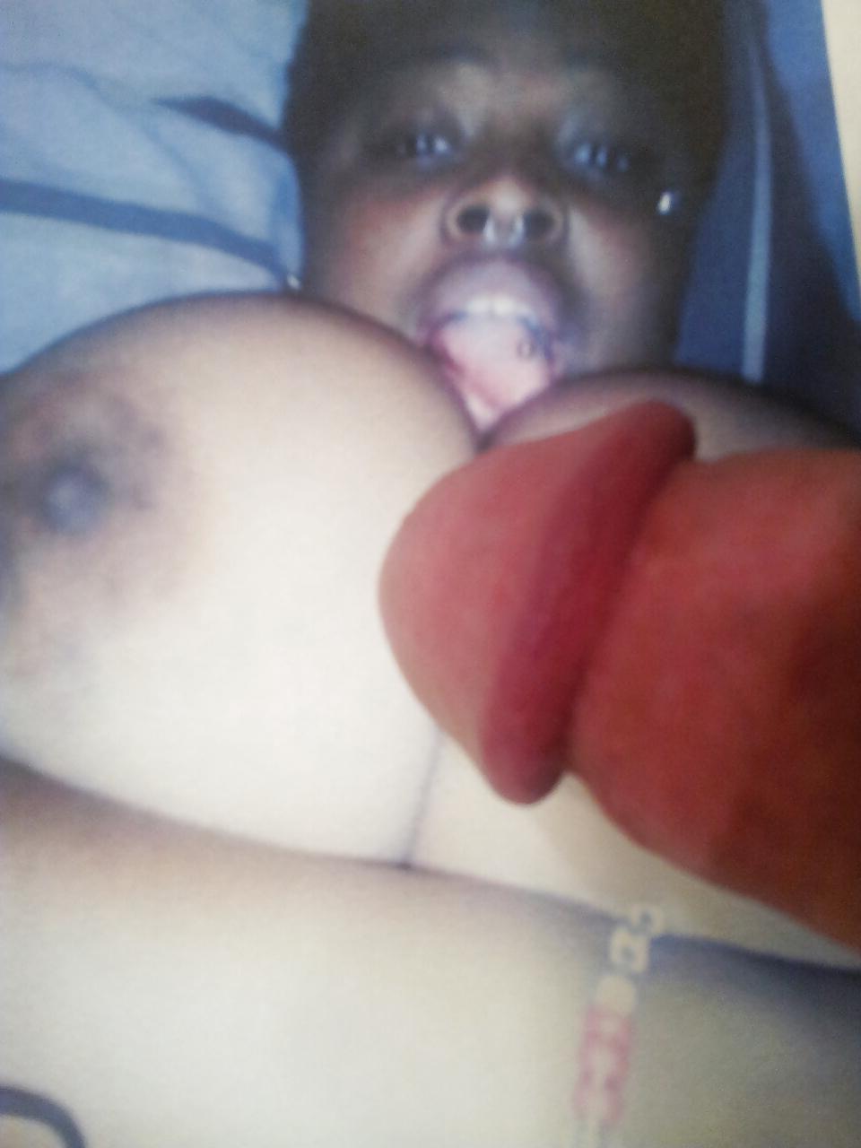8P Cum on 12345andbi wifes nice tits