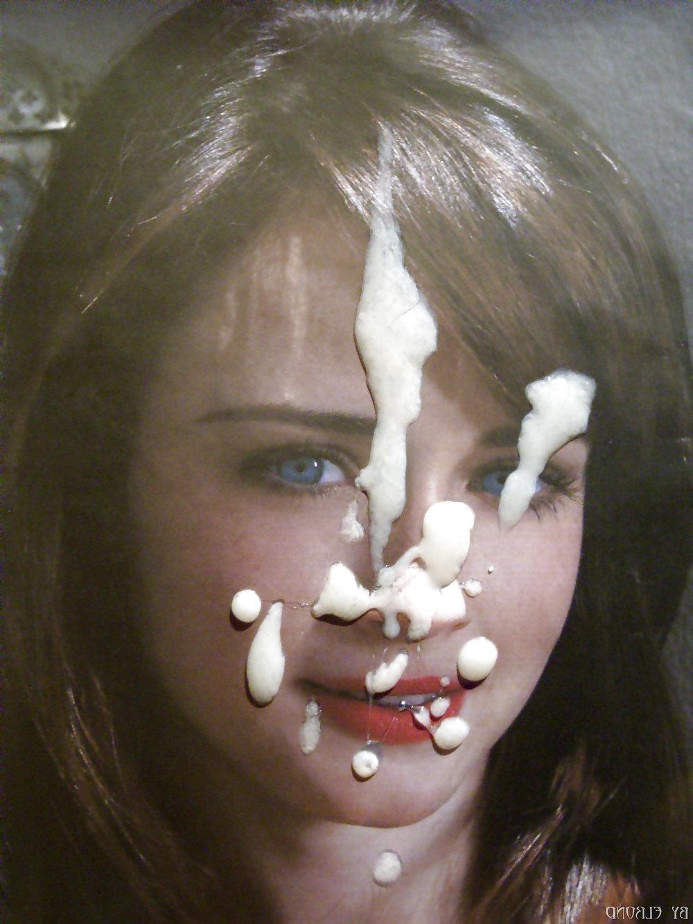 25P Cum on Alexis Bledel