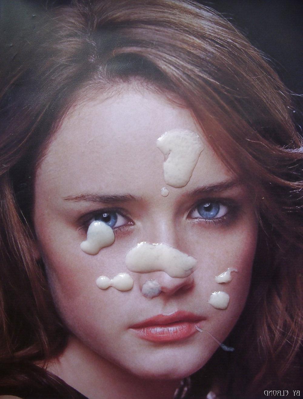 25P Cum on Alexis Bledel