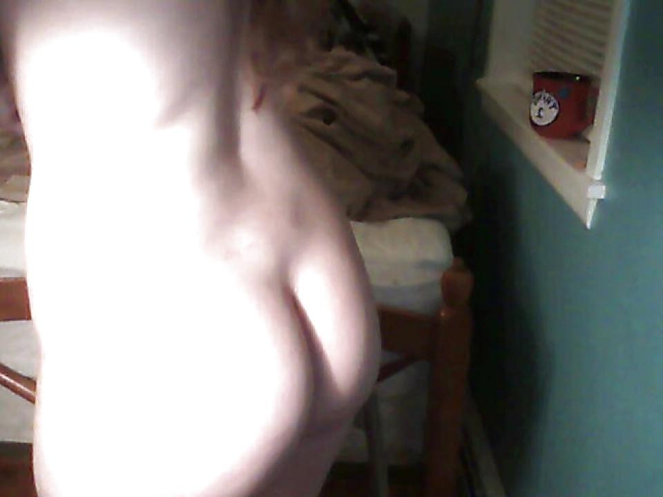 25P Pretty Amateur Brunette 14