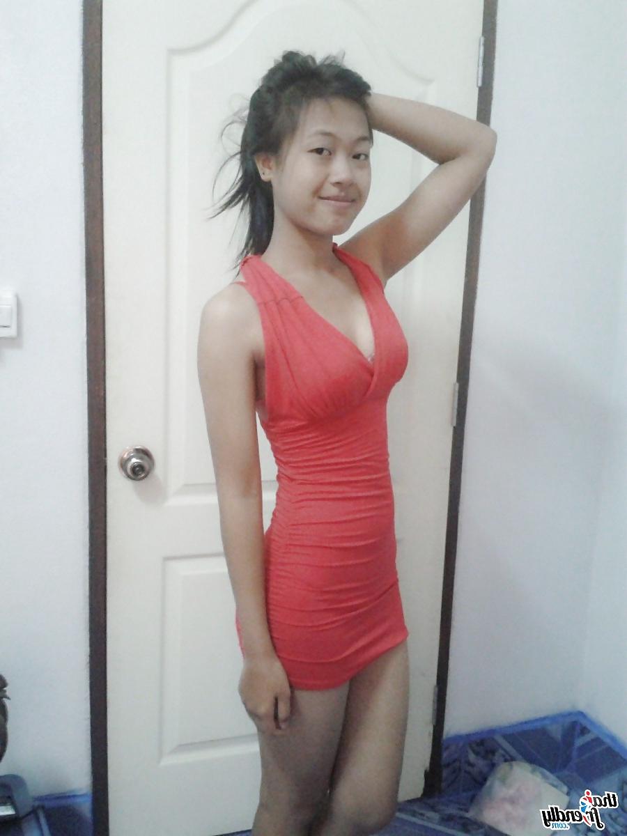 22P More hot Thai girls for YOU to meet (2)