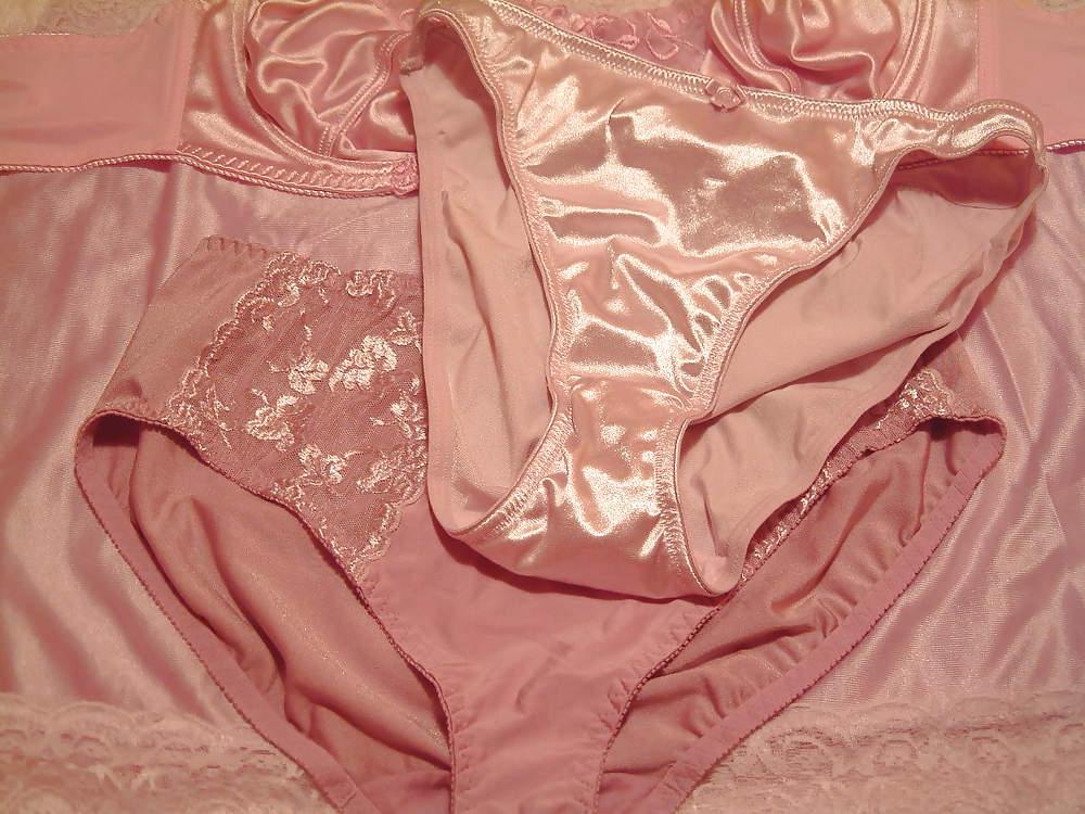 24P Pink Panty & Bra Cum 1
