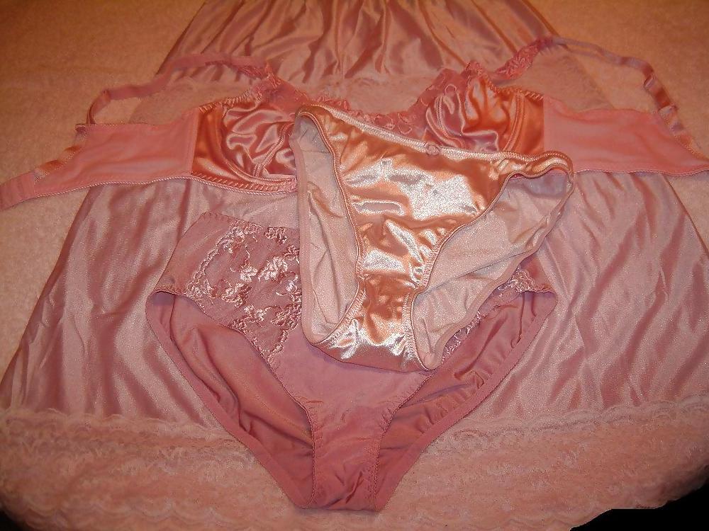 24P Pink Panty & Bra Cum 1