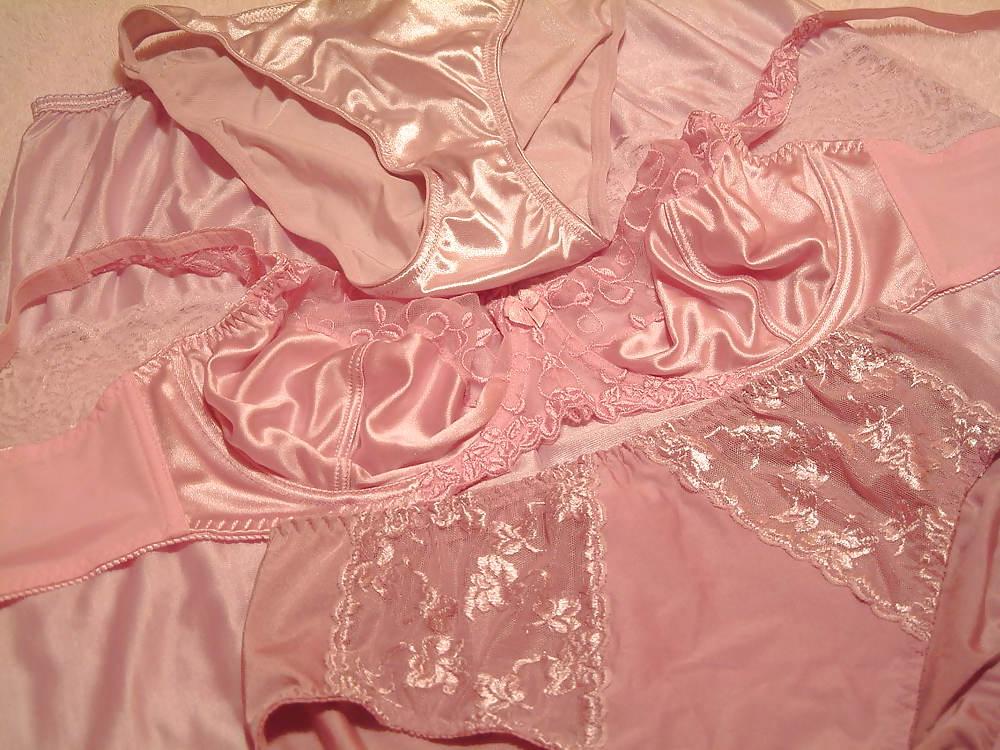24P Pink Panty & Bra Cum 1