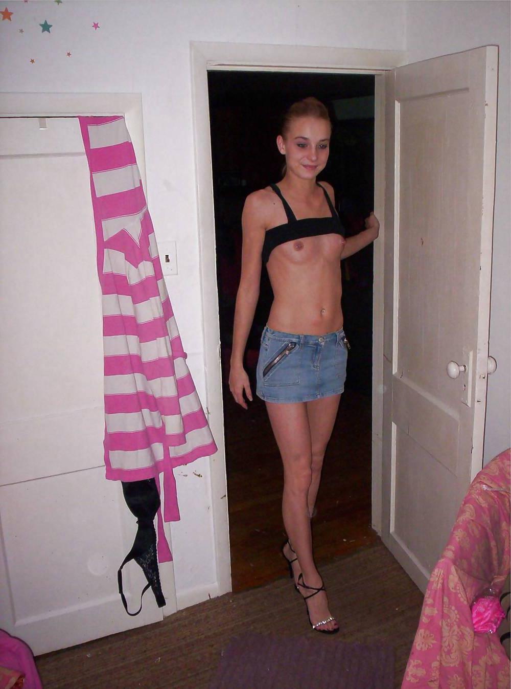 18P Jean Skirt Facial