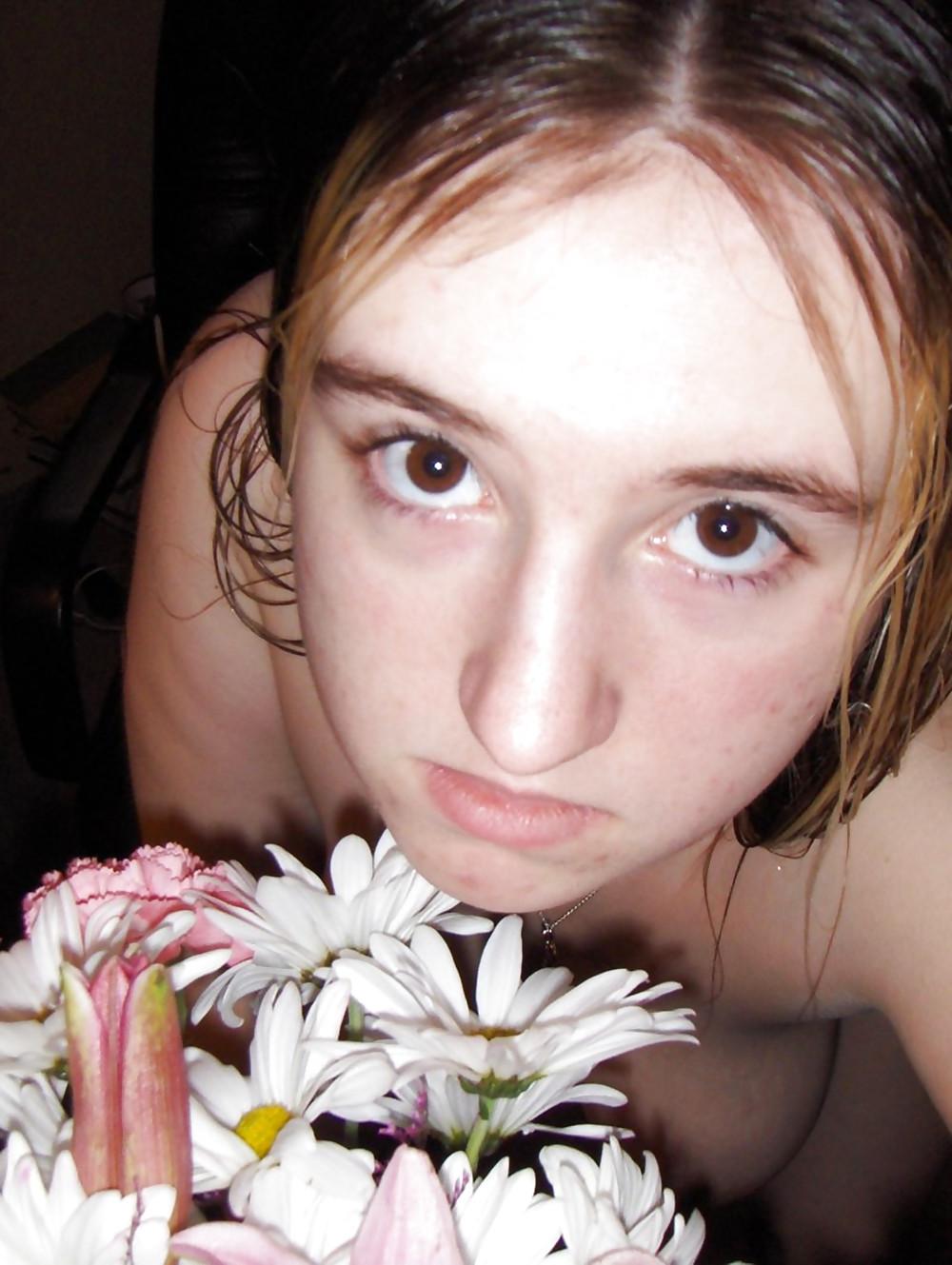 19P Pretty Amateur Christina 3