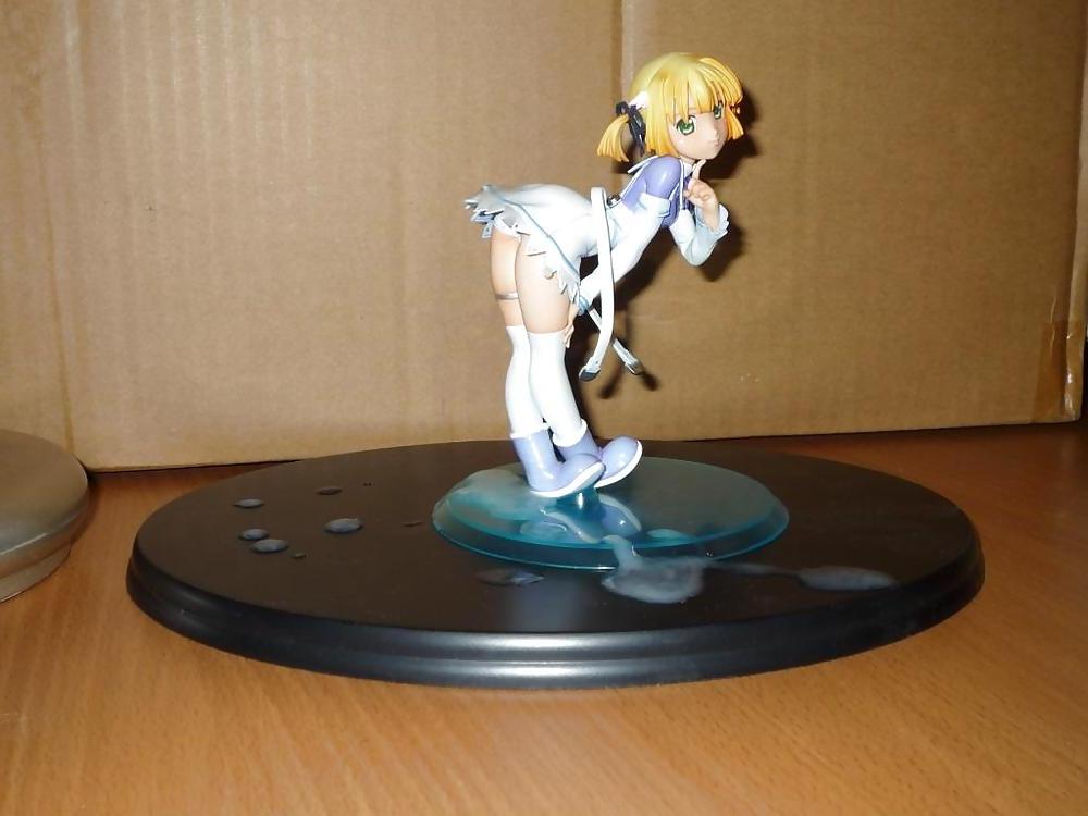 6P My cum on sexy figures