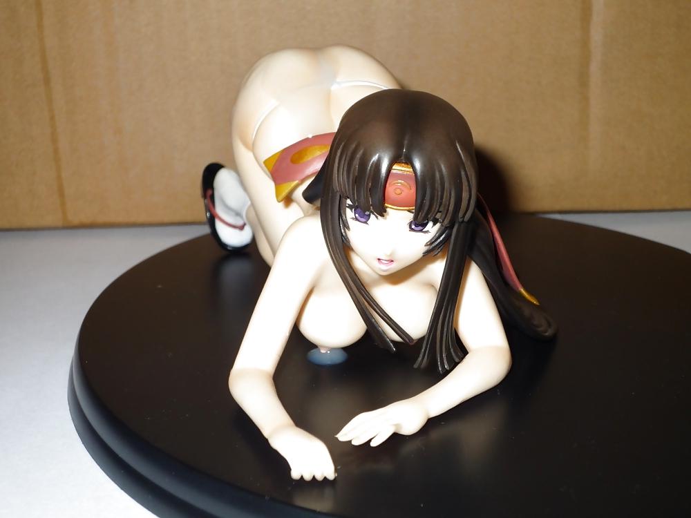 6P My cum on sexy figures