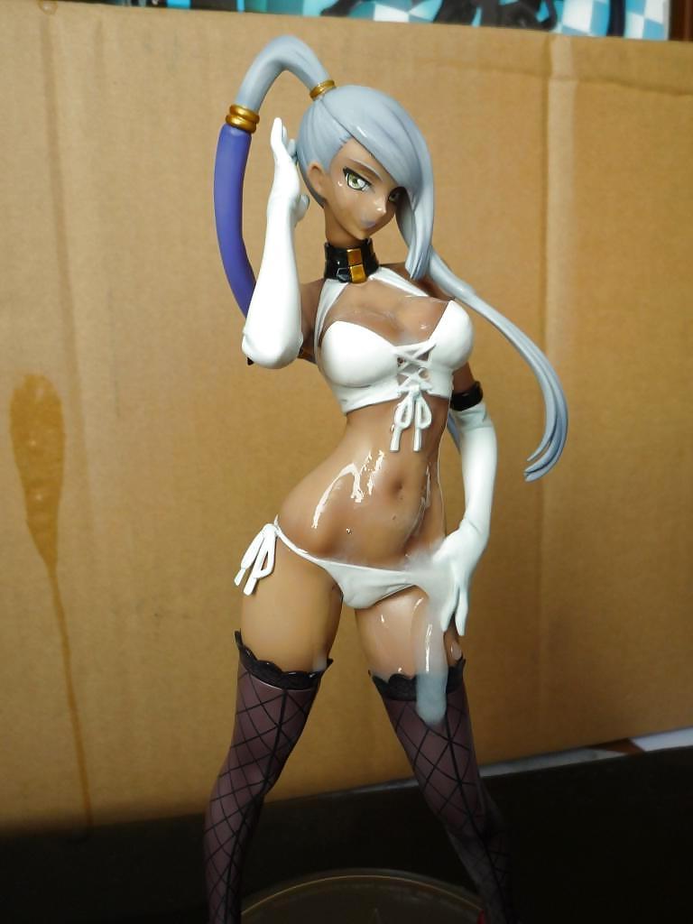 6P My cum on sexy figures