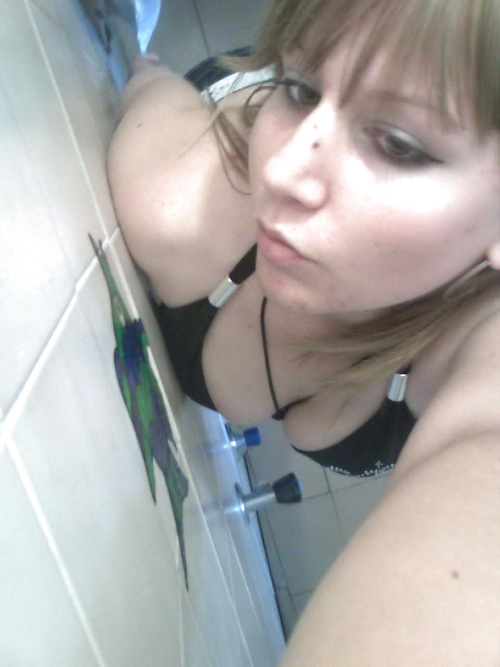 16P Pretty Amateur Blonde 20