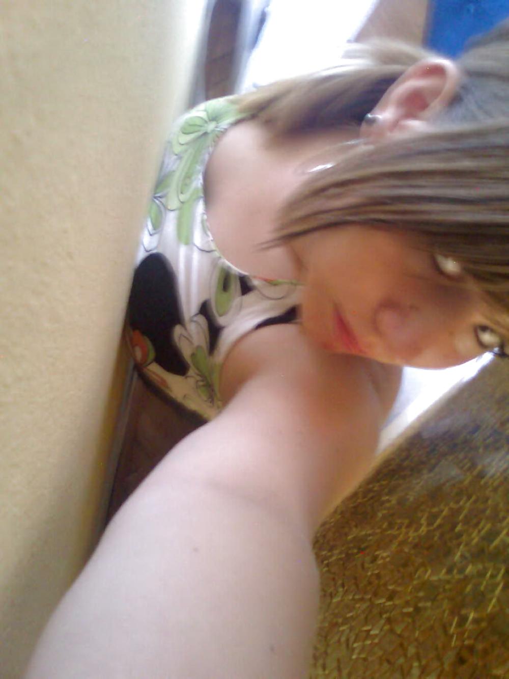 16P Pretty Amateur Blonde 20