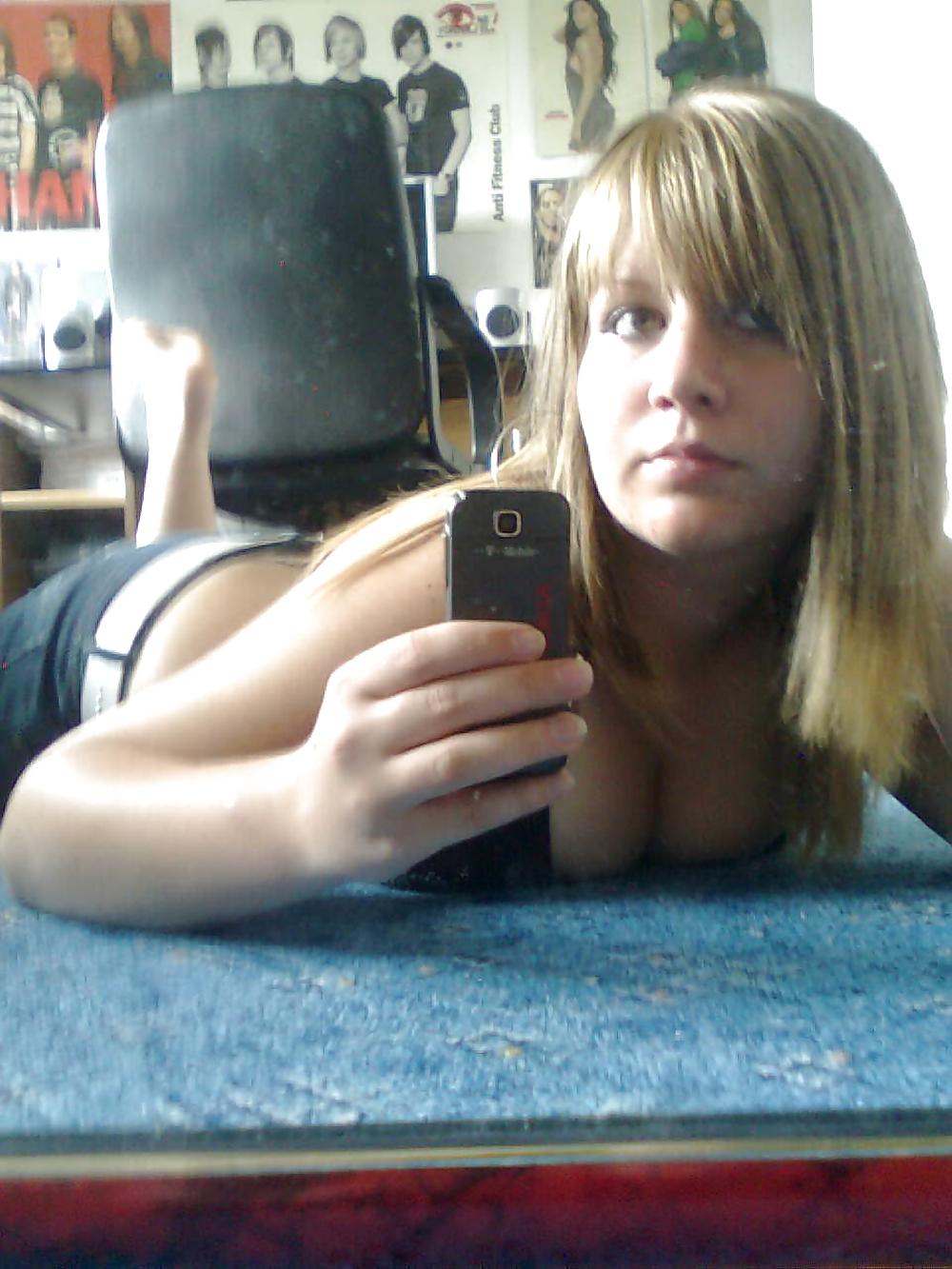 16P Pretty Amateur Blonde 20