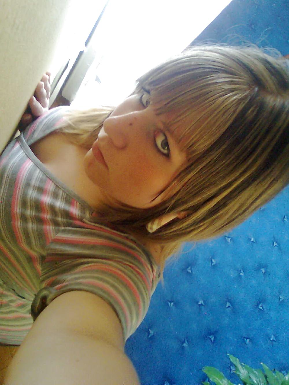 16P Pretty Amateur Blonde 20