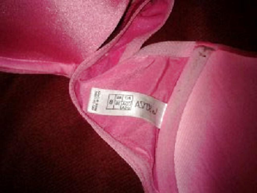 9P Pics of her Bra Drawer