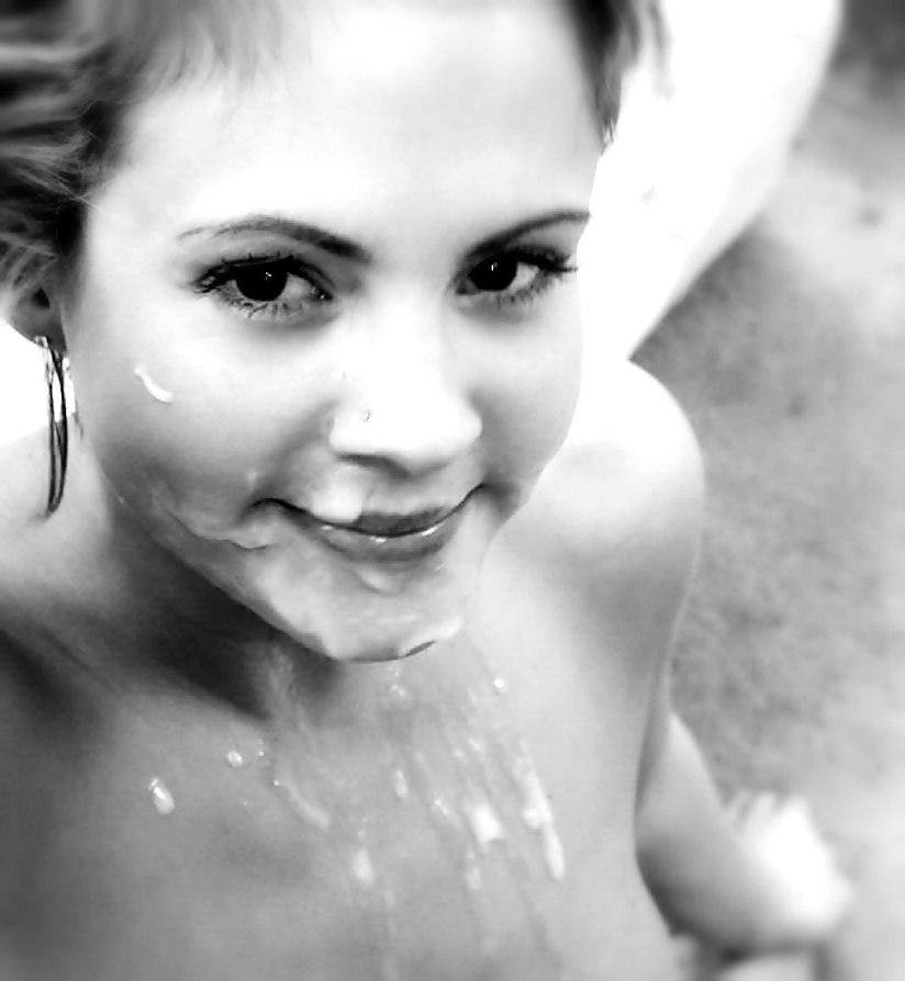 25P Cum. Black and white...