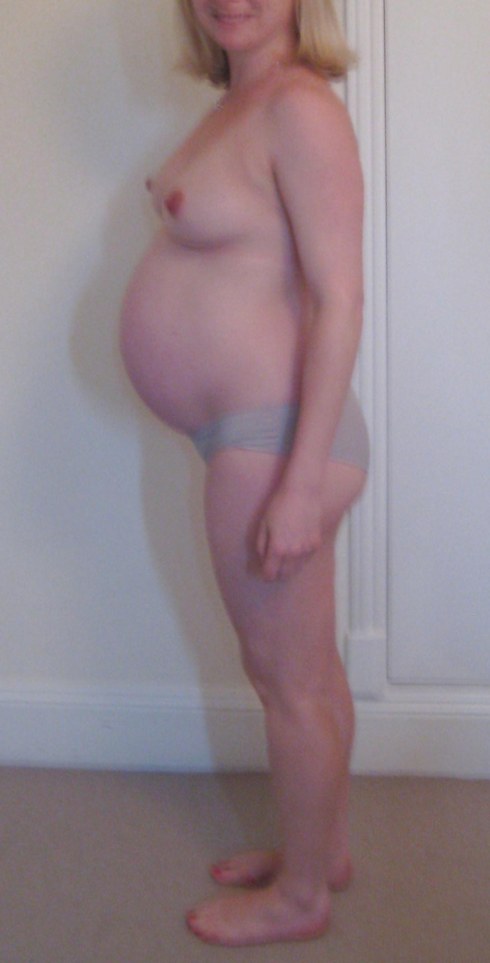 11P 8 months pregnant