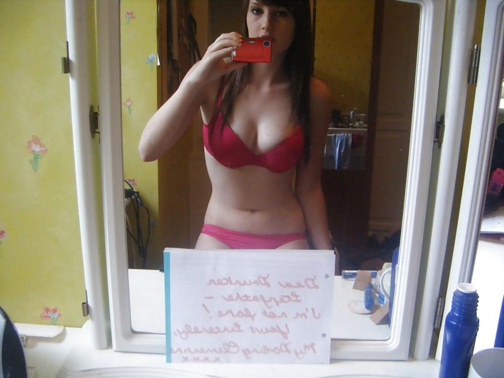 22P Pretty Amateur Brunette 32