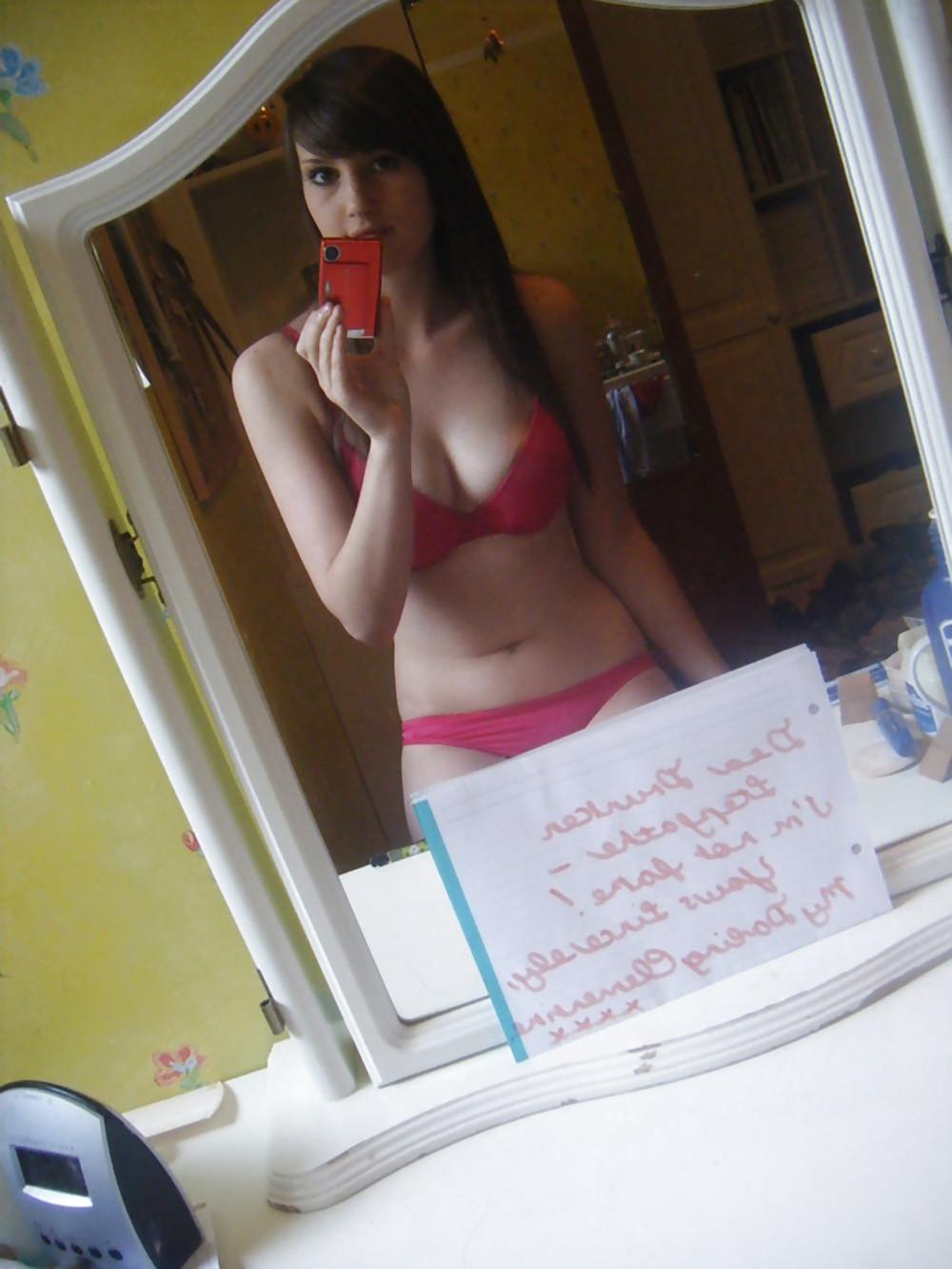 22P Pretty Amateur Brunette 32