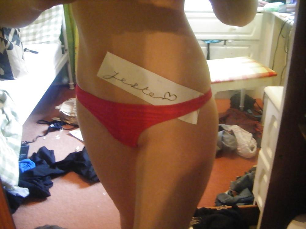 22P Pretty Amateur Brunette 32
