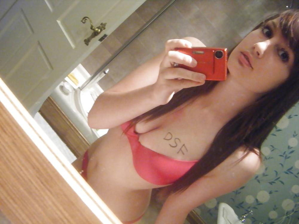 22P Pretty Amateur Brunette 32
