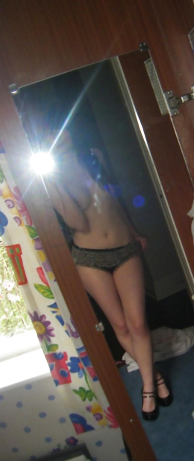 22P Pretty Amateur Brunette 32