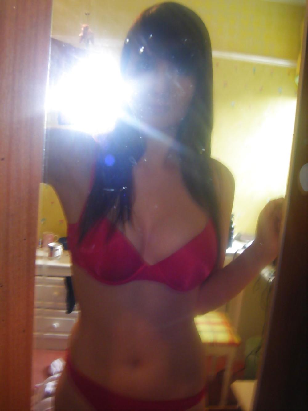 22P Pretty Amateur Brunette 32
