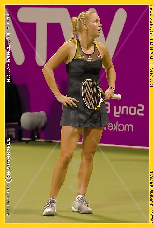 25P Sexy tennis players