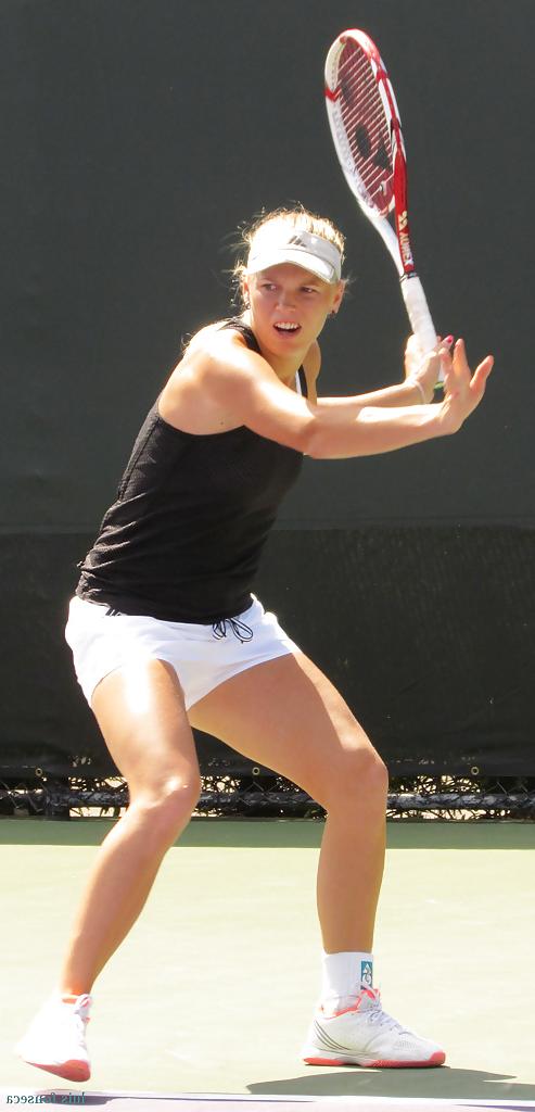 25P Sexy tennis players