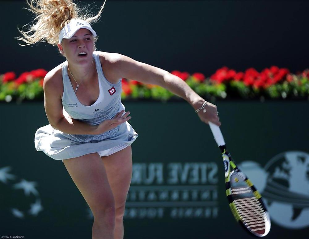 25P Sexy tennis players