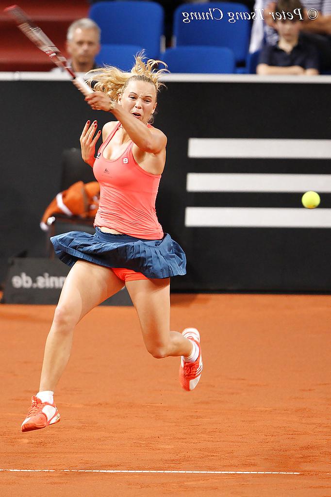 25P Sexy tennis players