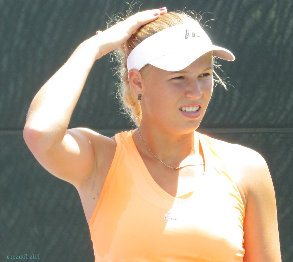 25P Sexy tennis players