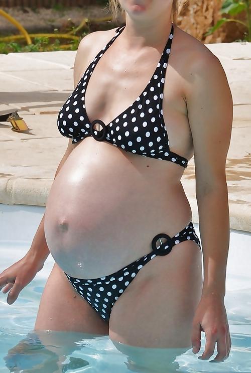 25P Pregnant 11