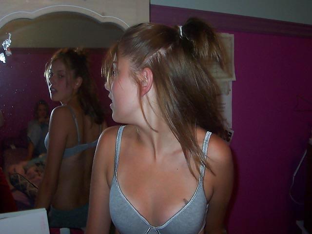 25P Bra Babes 89