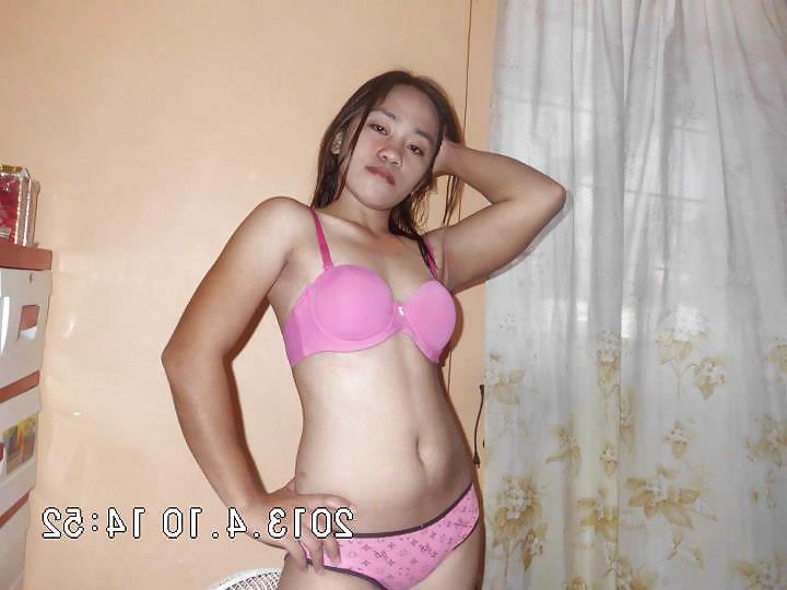 6P Mary queen wear pink bra and panty