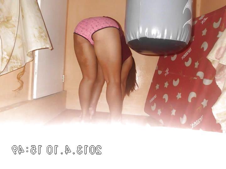 6P Mary queen wear pink bra and panty