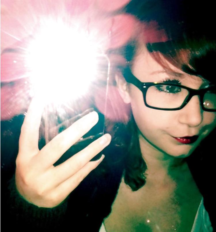 25P Pretty Amateur RedHead Lauren 3