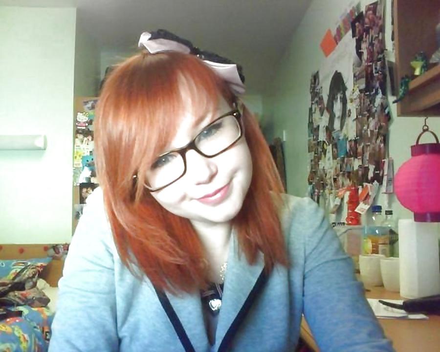 25P Pretty Amateur RedHead Lauren 3